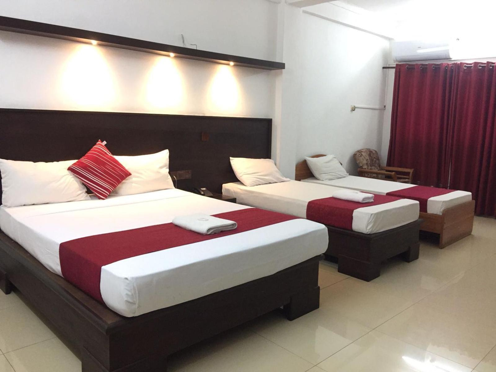 Hotel Nelly Vavuniya Extérieur photo