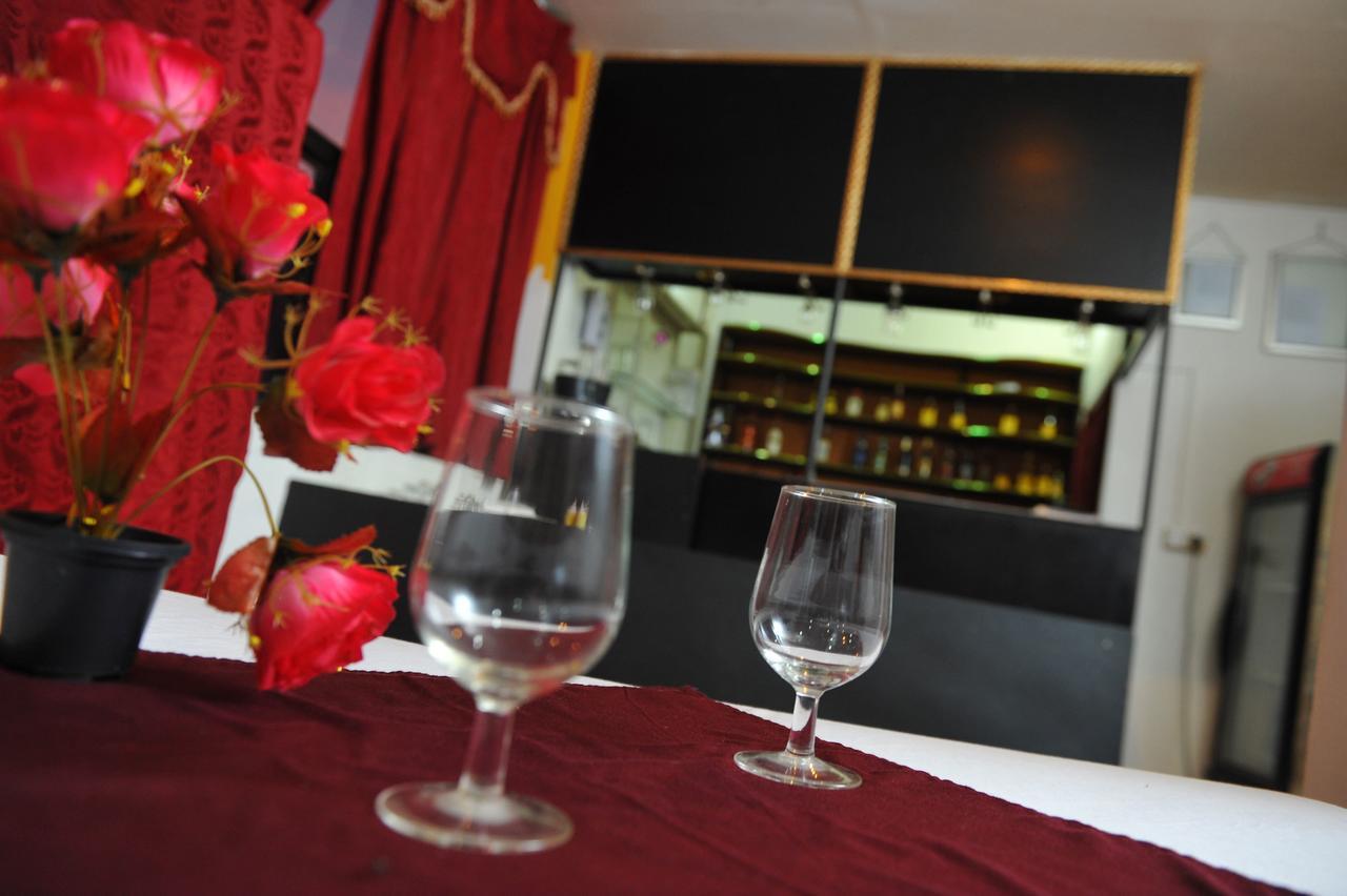 Hotel Nelly Vavuniya Extérieur photo