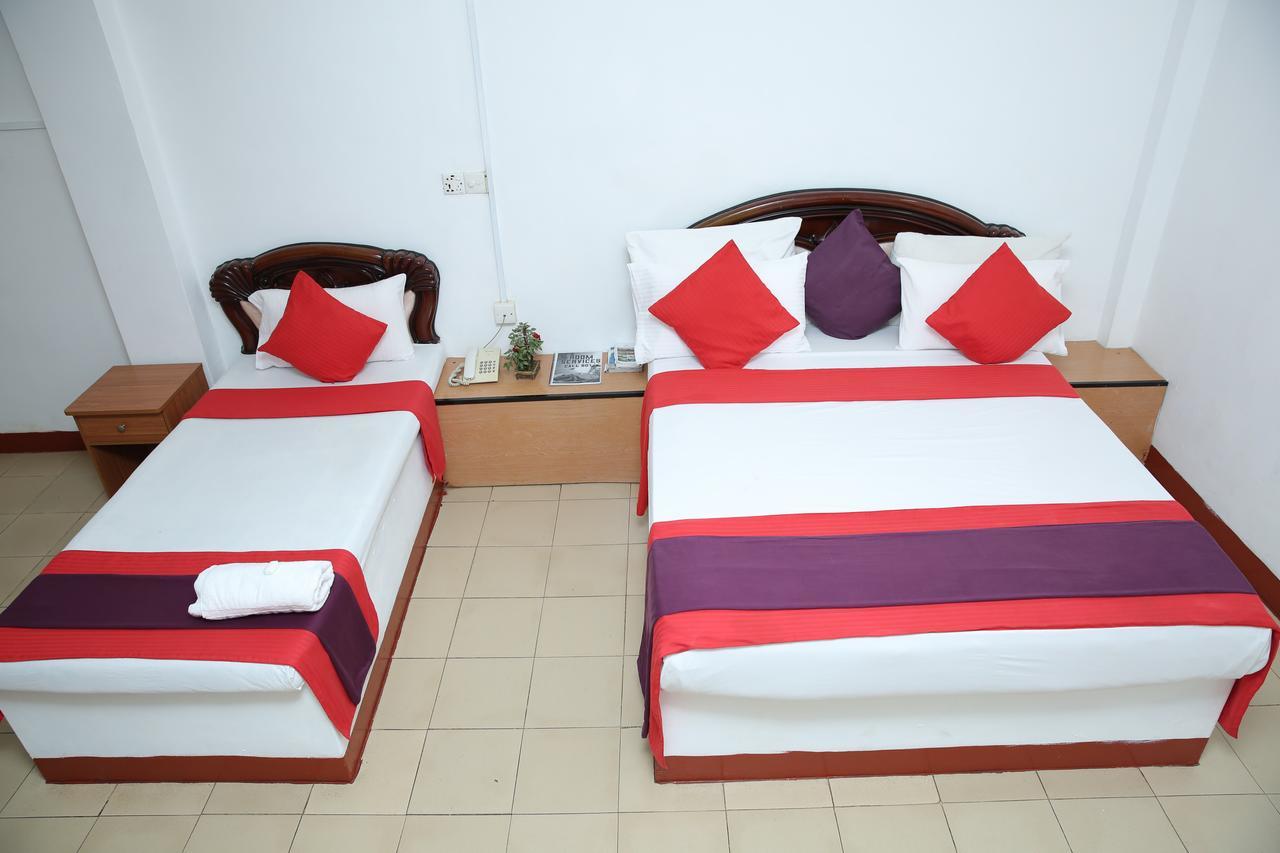 Hotel Nelly Vavuniya Extérieur photo
